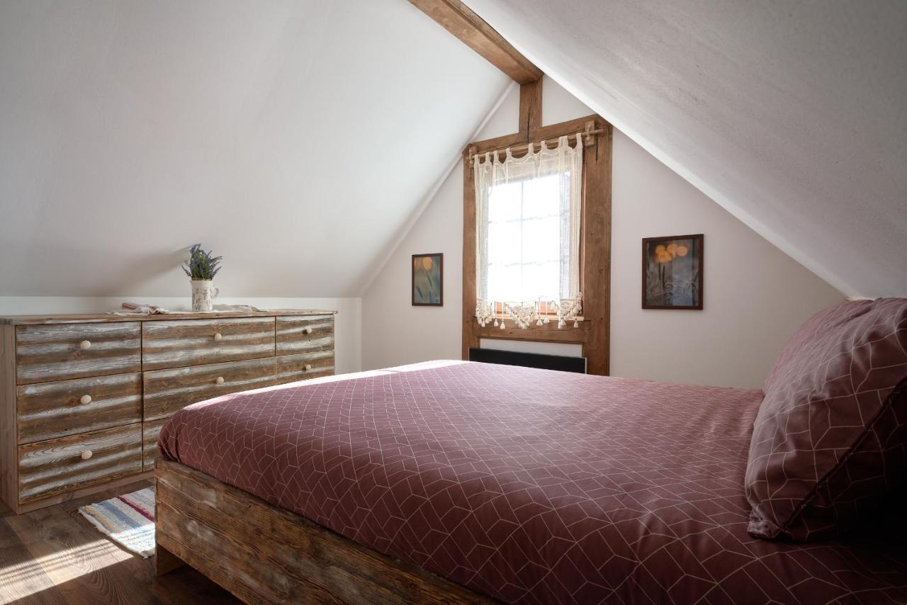 Walnut Tree Cottage Săcele Zewnętrze zdjęcie